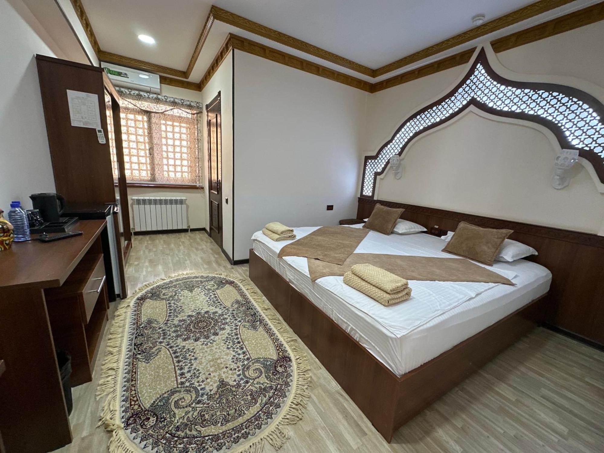 Khiva Minor Hotel ภายนอก รูปภาพ
